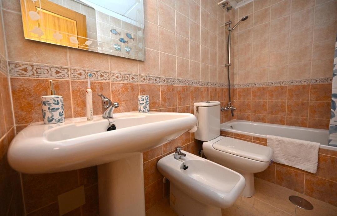 Beach Apartment Torrevieja Luaran gambar